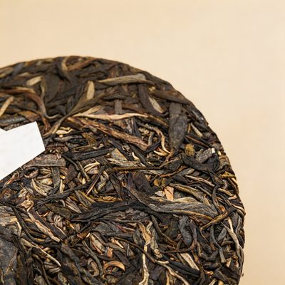 普洱生茶茶饼 - 功茗茶馆南龙湖门店
